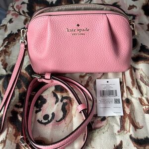 NWT Pink Kate spade wristlet/crossbody
